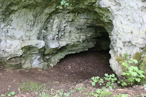 Cave of 7 Chambers,  entrance (I)