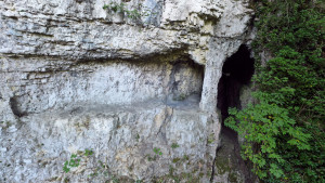 Hell's Cave, aerial view of the entrance (P)