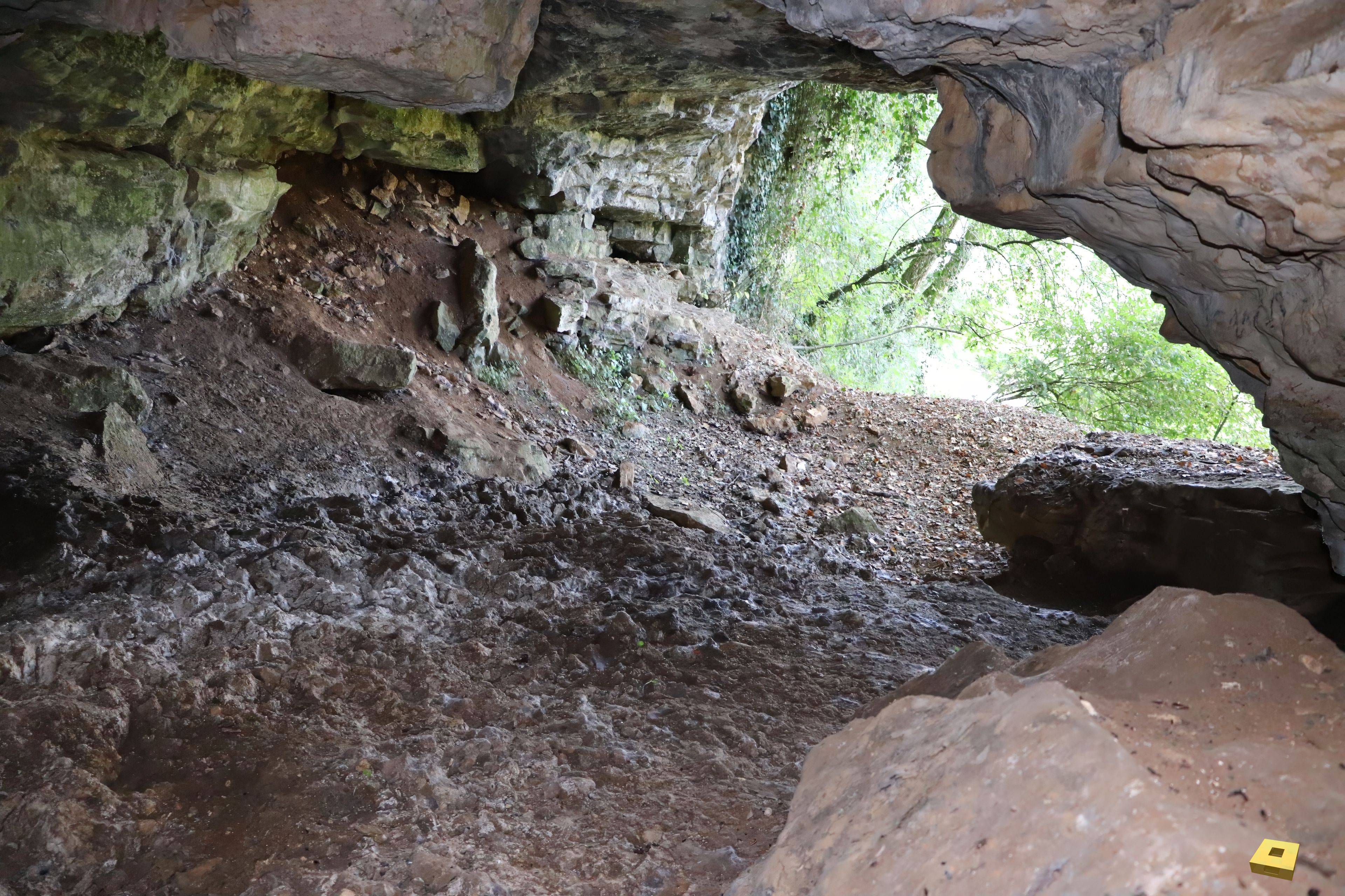 Grotte Jeannuë, intérieur (I)