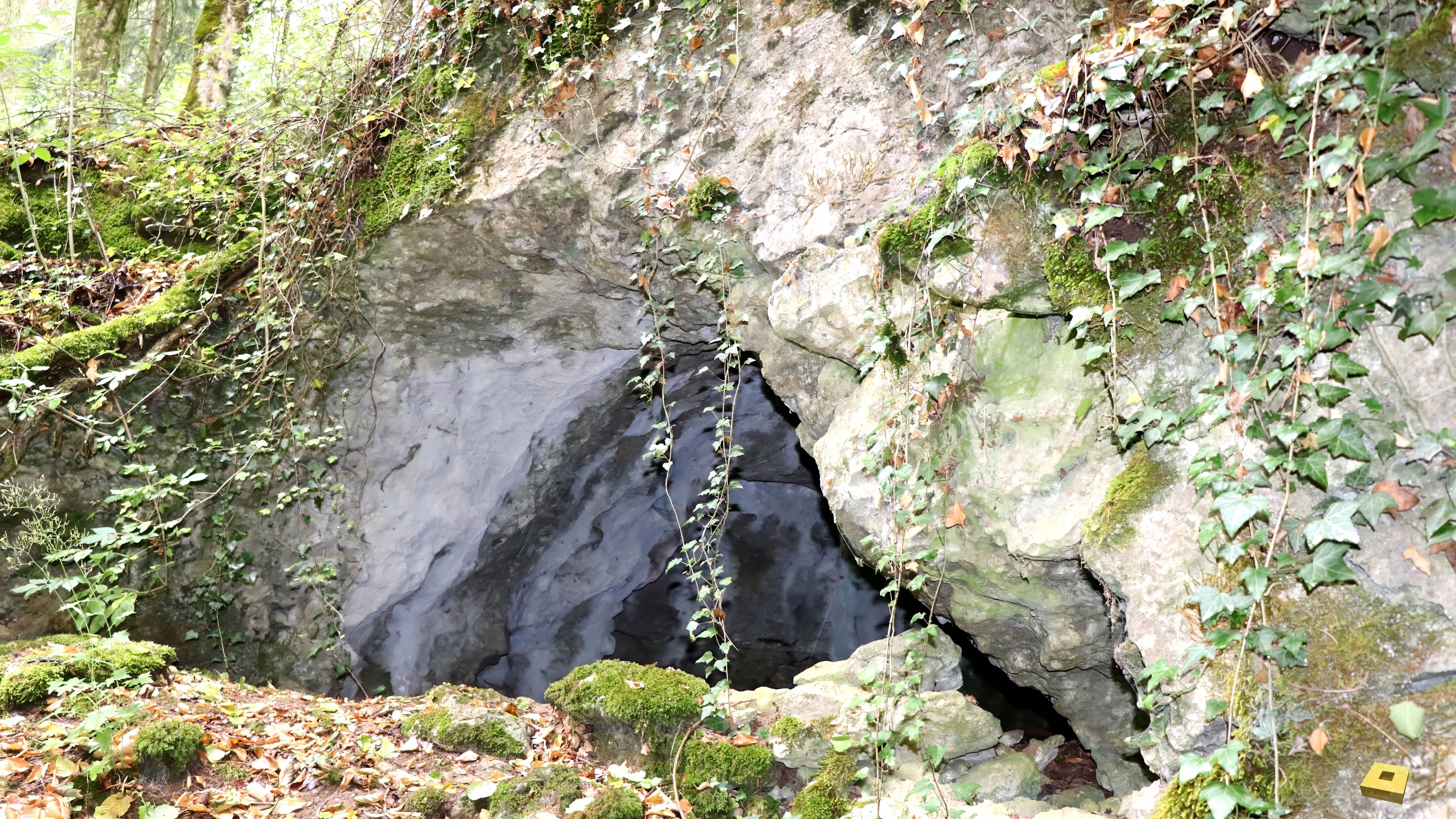 Grotte de Tilleux, extérieur (I)