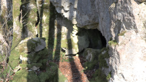 Bôve Cave, entrance (I)