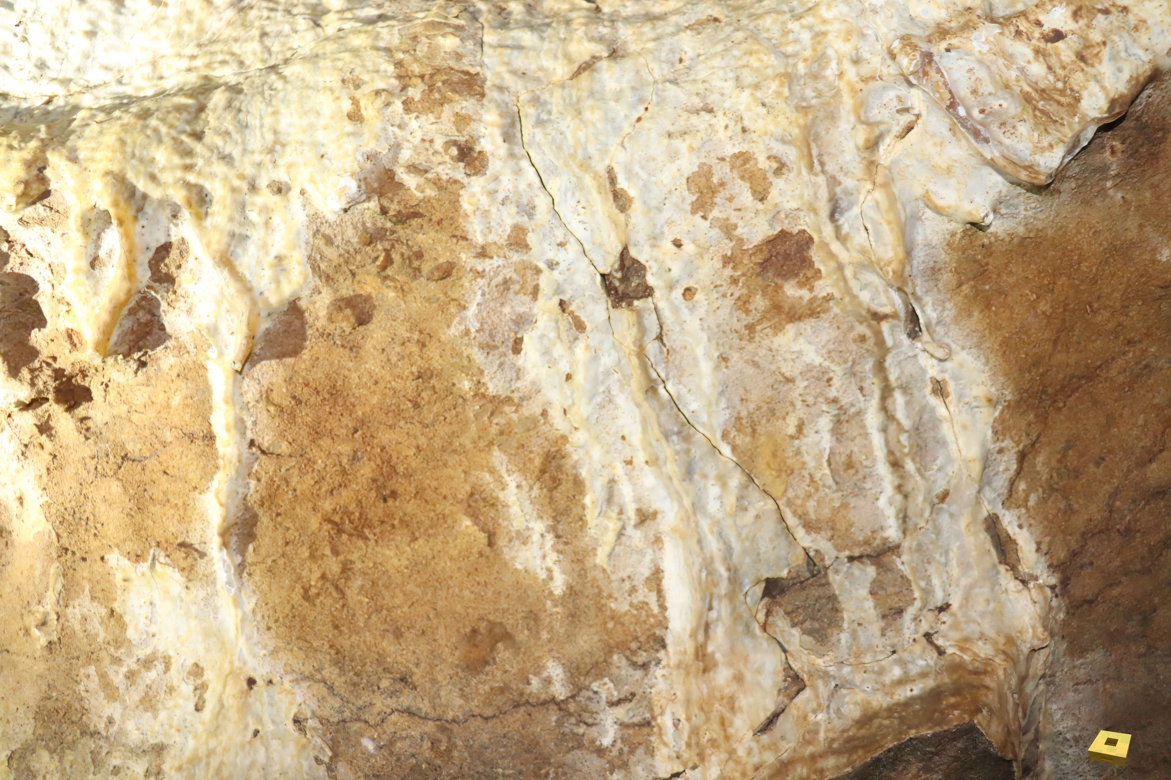 Pierre la Treiche, grotte - 8890 (I)