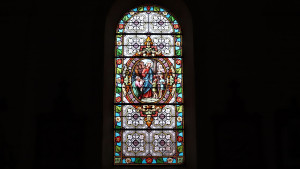 Aillianville, church - stained glass (I)