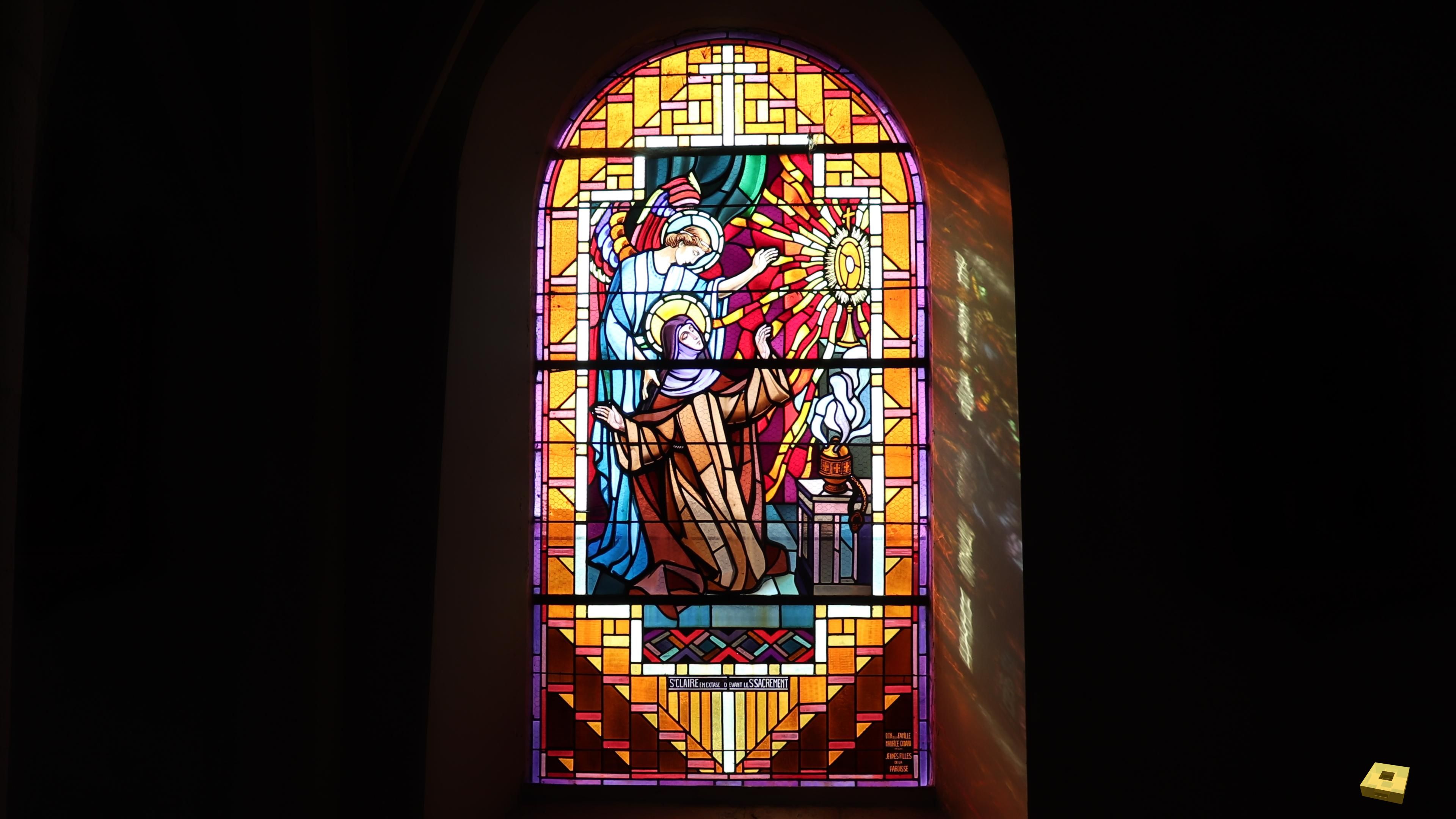 Aouze, church - stained glass (I)