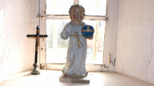 Aouze, church - child  (S)