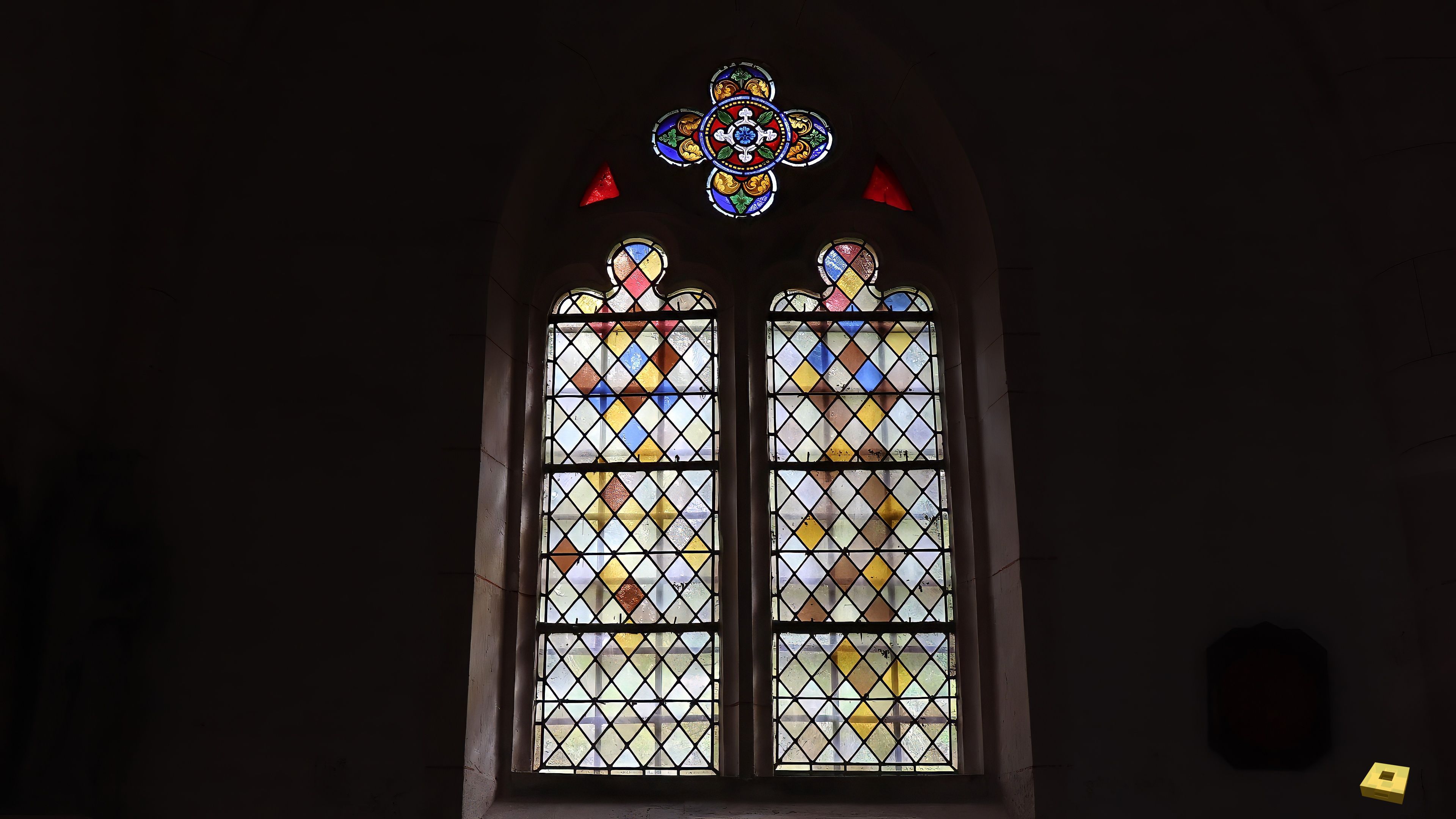 Aroffe, Kirche - Buntglasfenster (I)