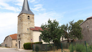 Auzainvilliers, church (S)