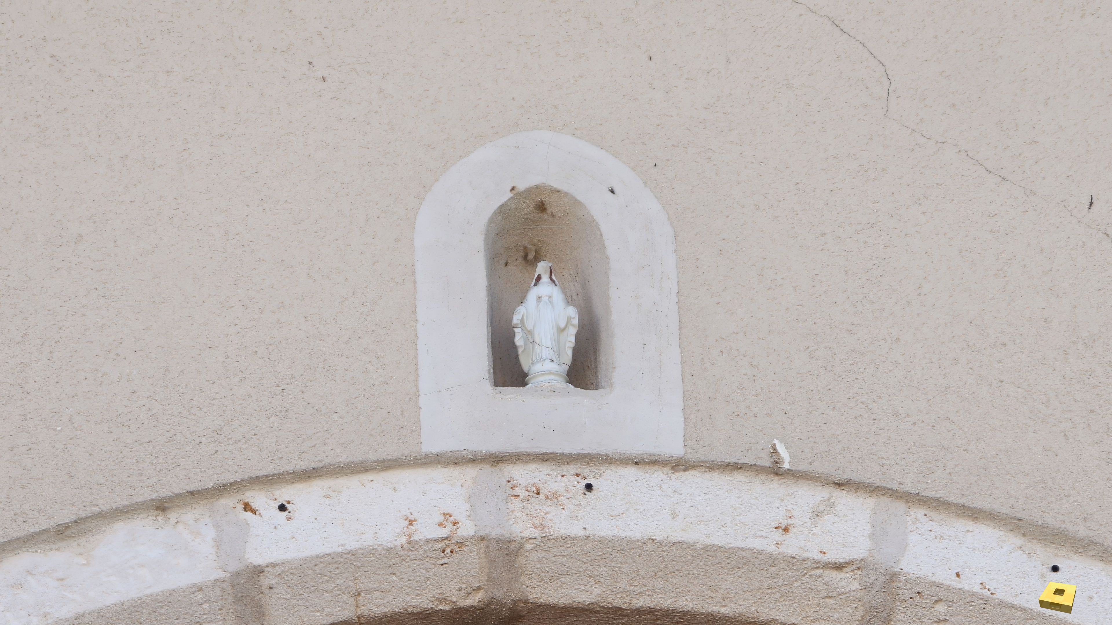 Balléville, vierge (I)