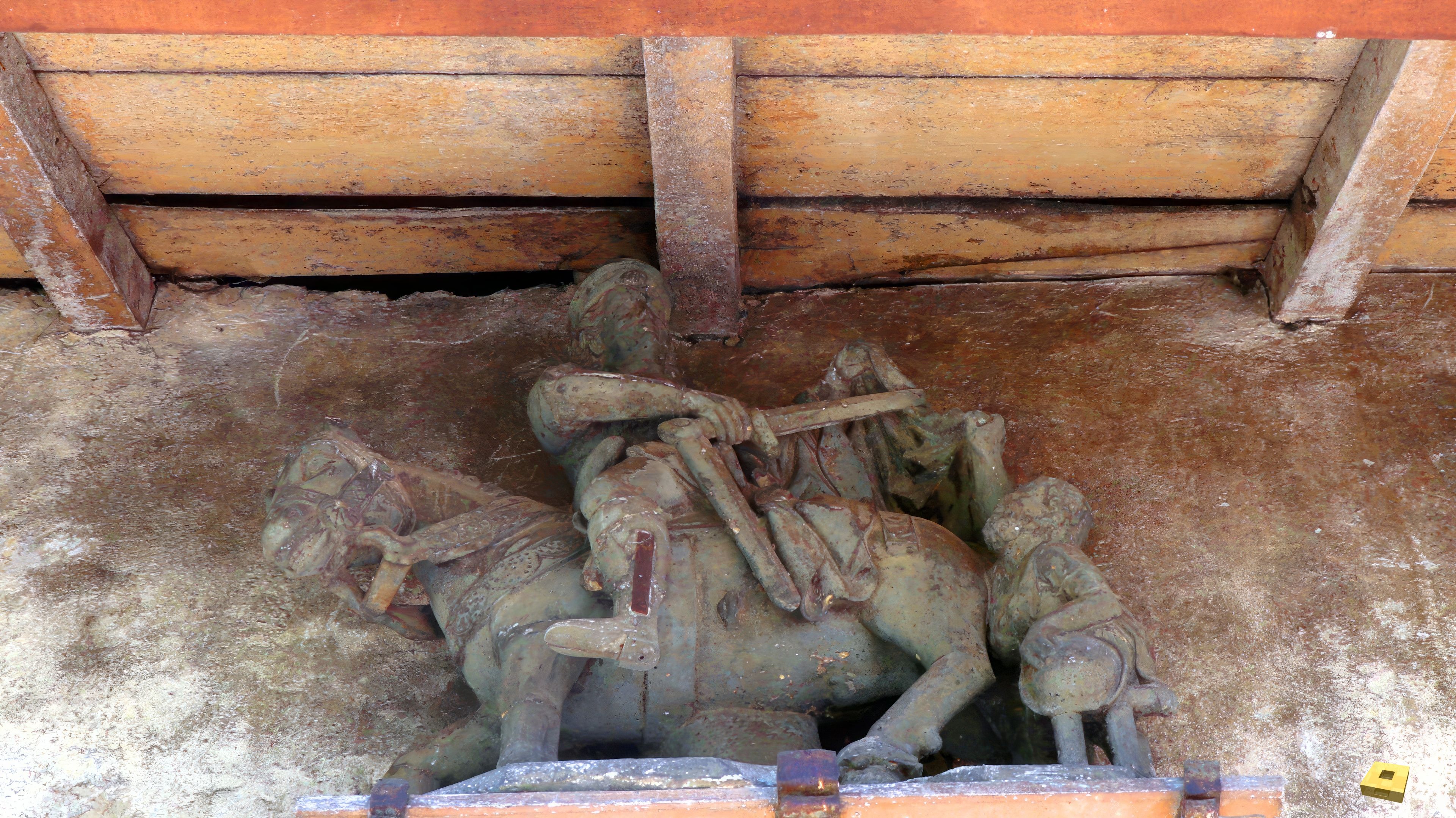 Bazoilles, église - sculpture (I)