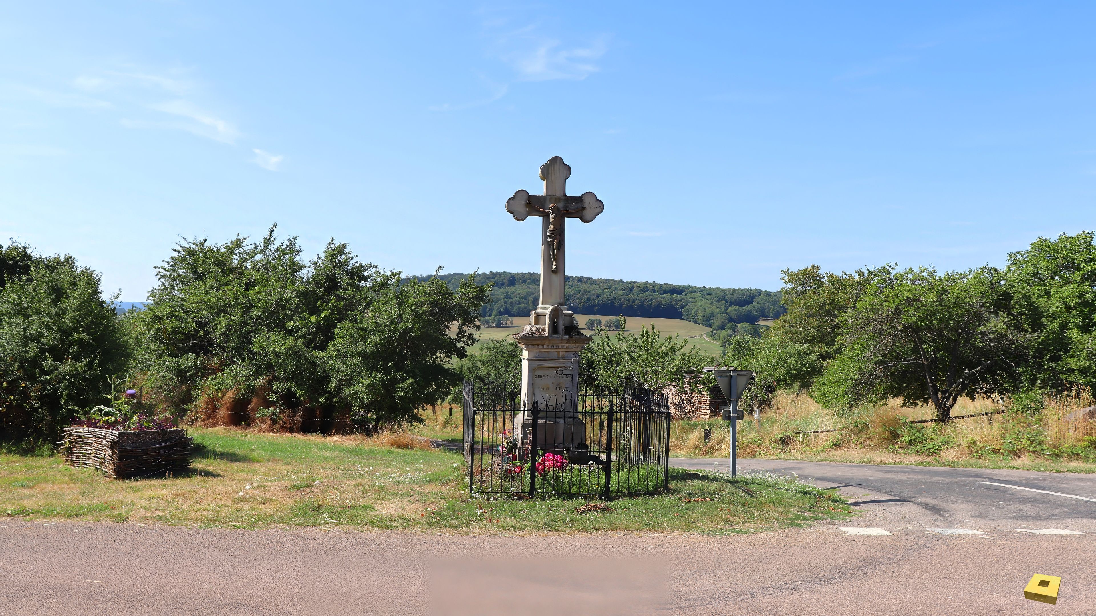 Beaufremont, calvaire (I)
