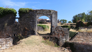 Beaufremont, Stadtmauern (S)