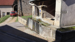 Beuvezin, fountain (S)