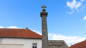 Brechainville, Calvary (S)