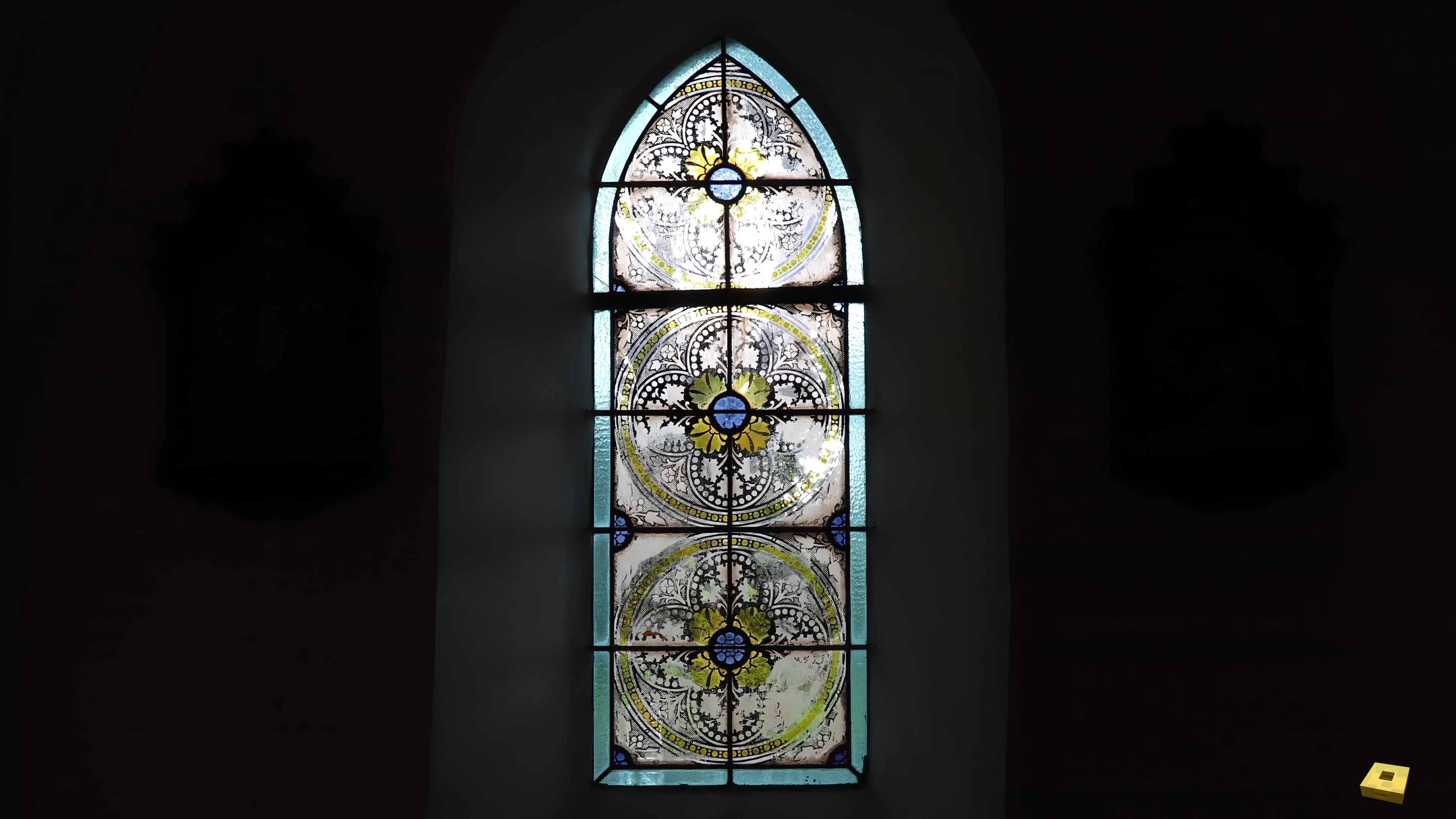 Brixey, church - stained glass window (I)