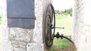 Chalvraines, washhouse wheel (V)