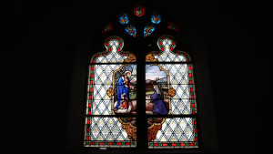 Circourt, Kirche - Buntglasfenster (I)