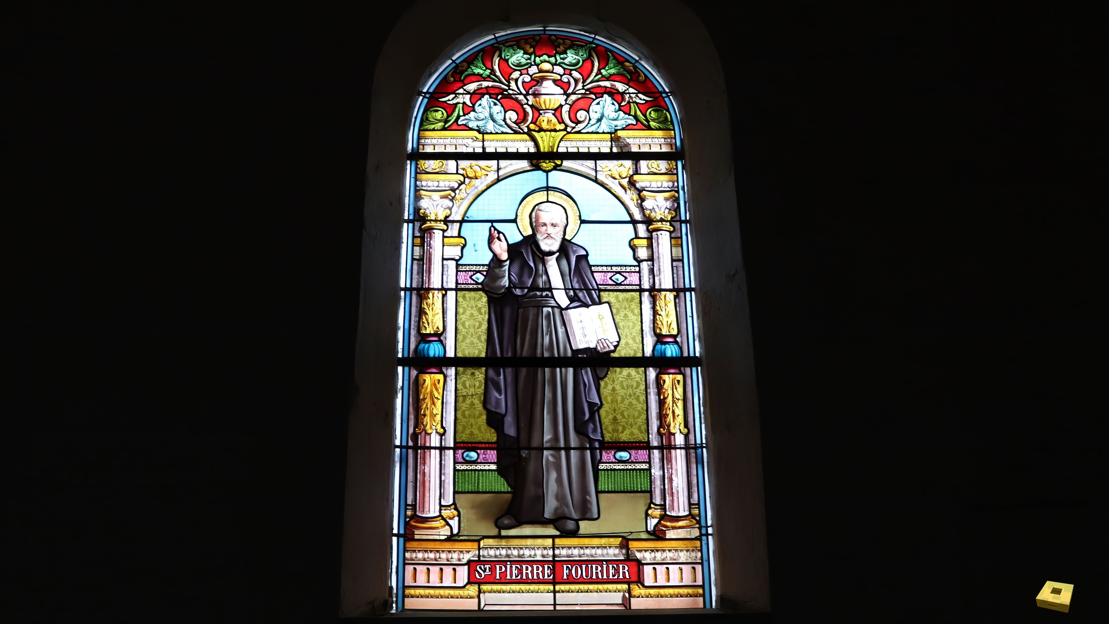 Circourt, church - stained glass window (I)