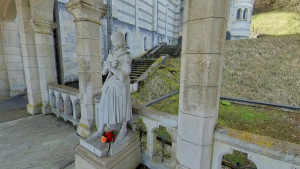 Domrémy, Basilika - Jeanne (P)