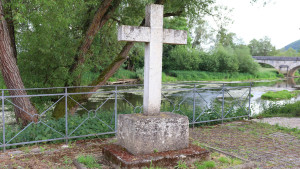 Domrémy, cross (S)