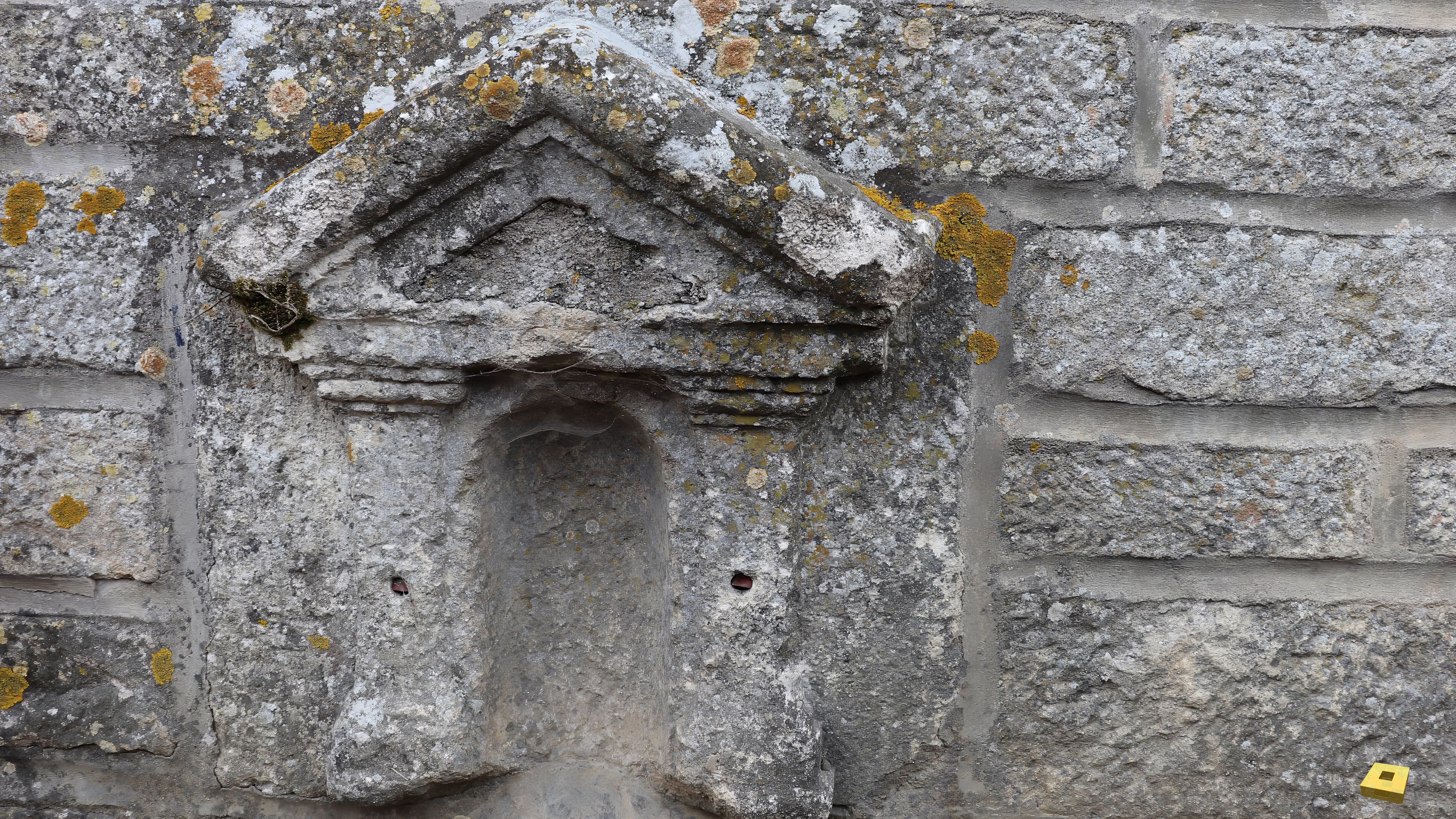 Frebécourt, Kirche - Nische (I)