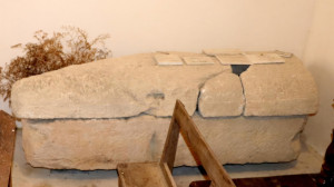Hagnéville, église - sarcophage (S)