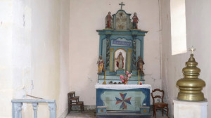 Harréville, St Germain - altar (S)