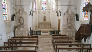Houéville, church - view of altar (S)