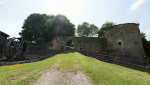 Lafauche, fortress - exterior (P)