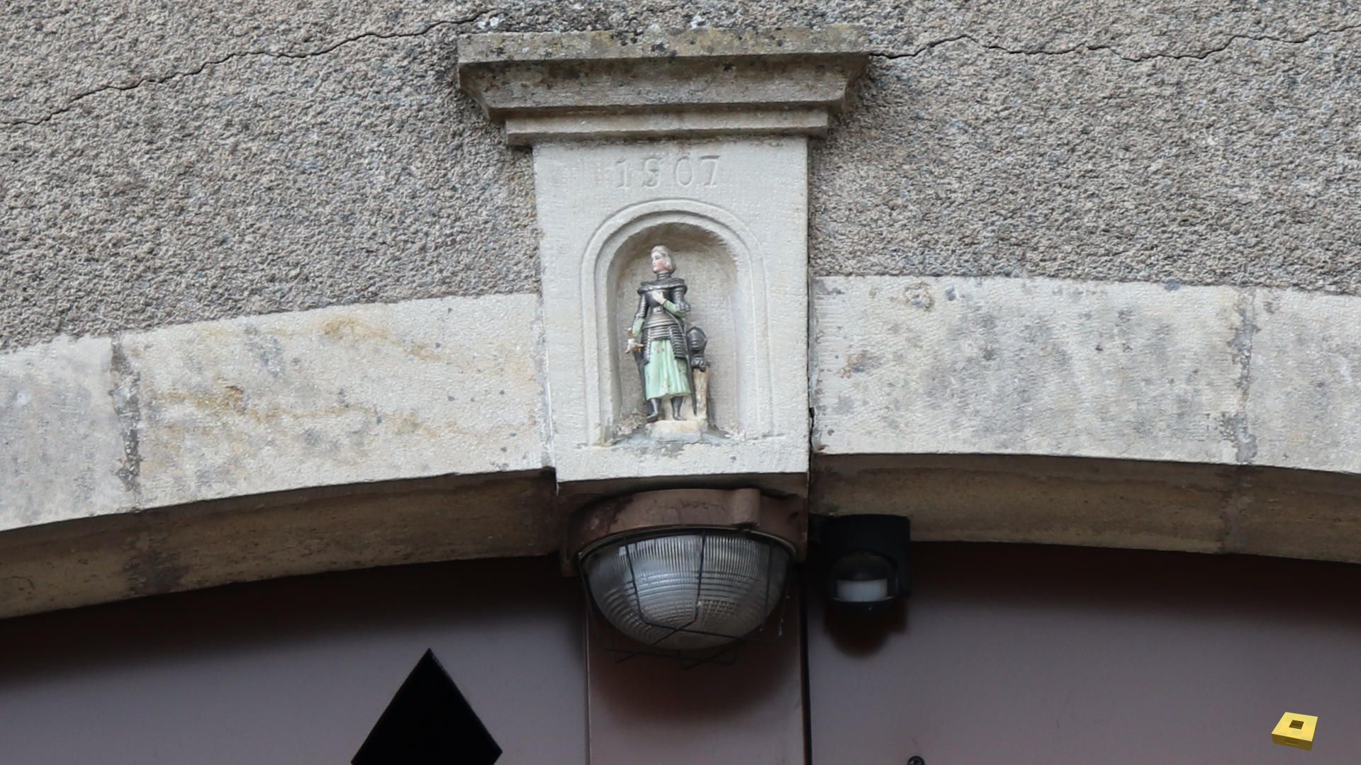 Landaville, bas-relief (I)