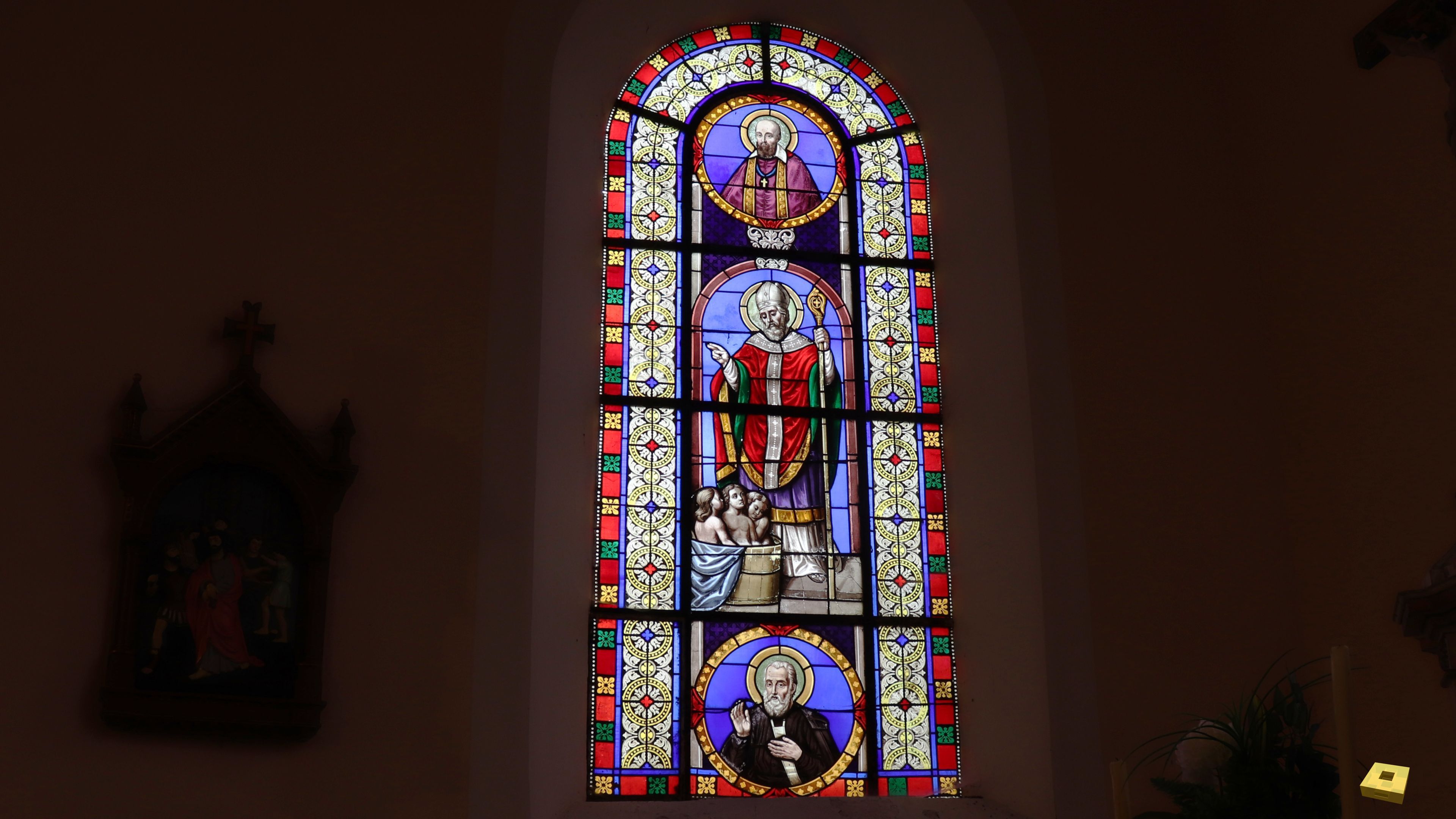 Landaville, Kirche - Buntglasfenster (I)