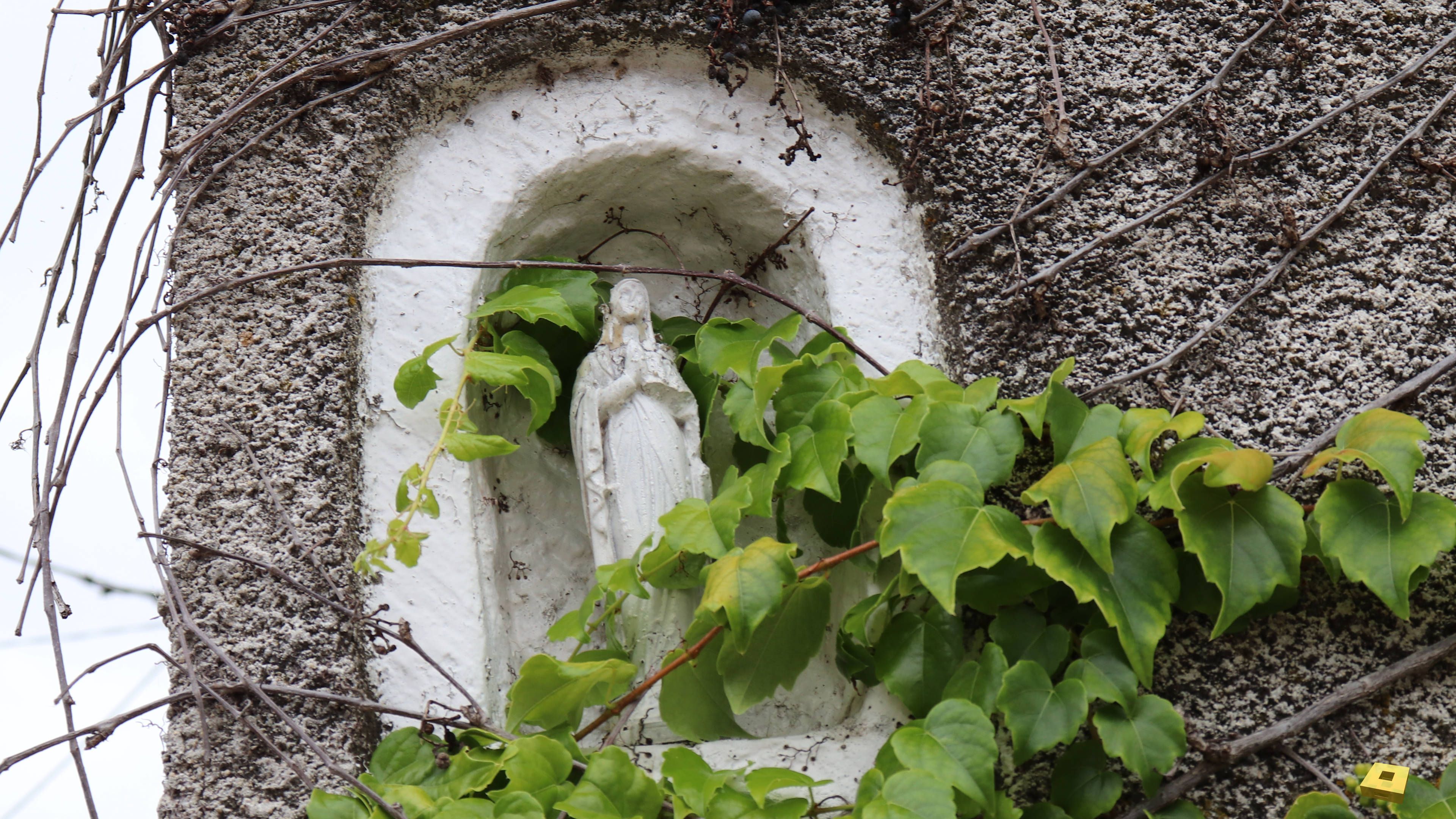 Landaville, Flachrelief (I)