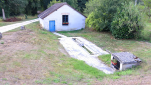 Les Roises, wash house (S)