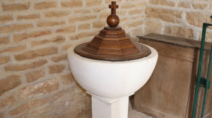 Leurville, église - fonts baptismaux (S)
