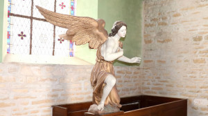 Leurville, église - Ange (S)