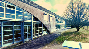 Liffol,  cour cantine (P)