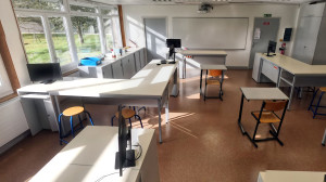 Liffol, salle technologie (P)