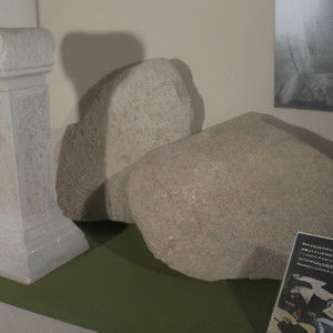 Liffol, museum, Tuscan column (S)