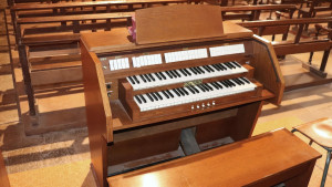 Mandres/Vair, church - organ (S)