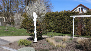 Mandres, Skulptur (S)