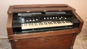 Midrevaux, church - organ (S)