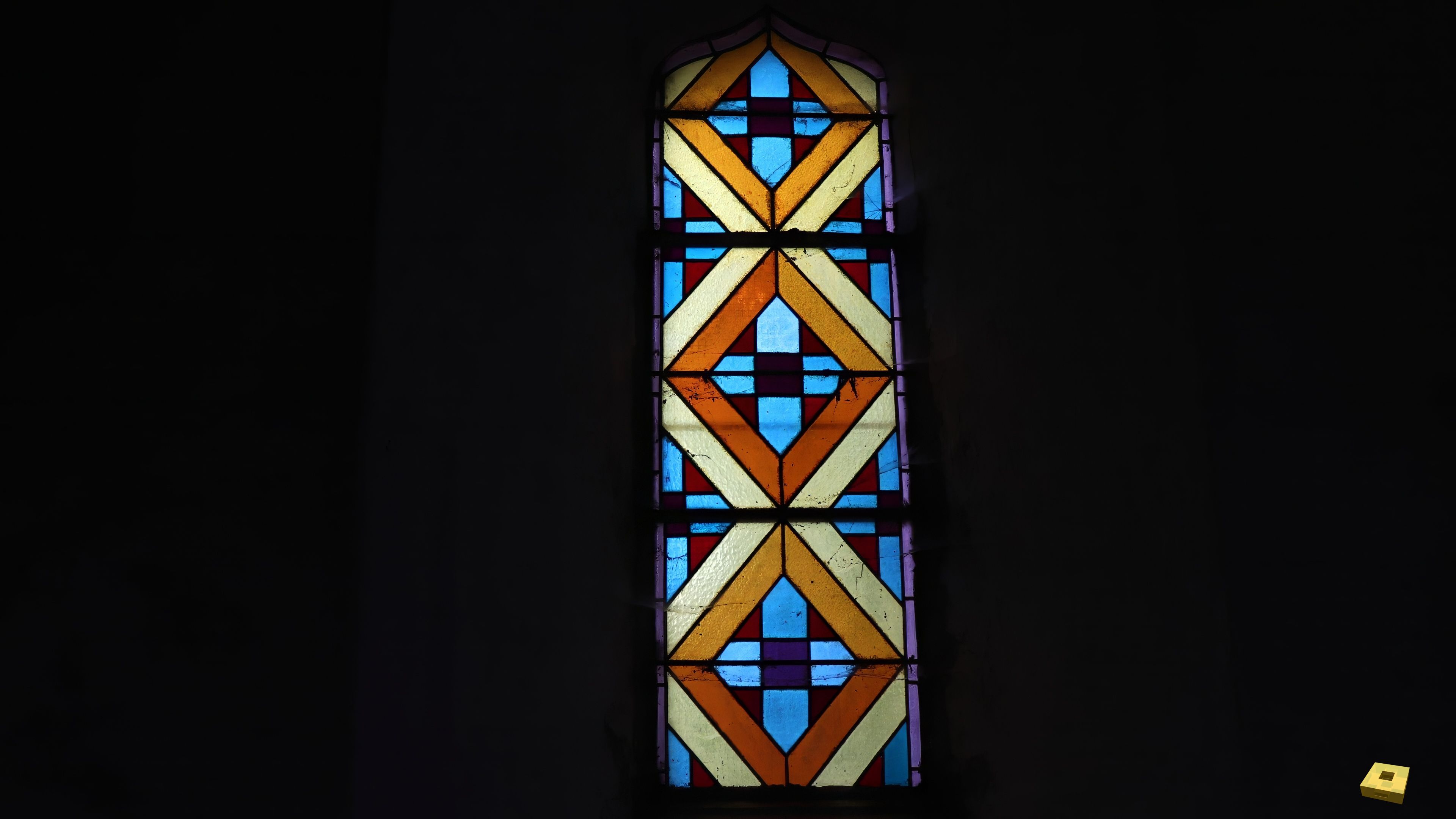Gouécourt, church - stained glass (I)
