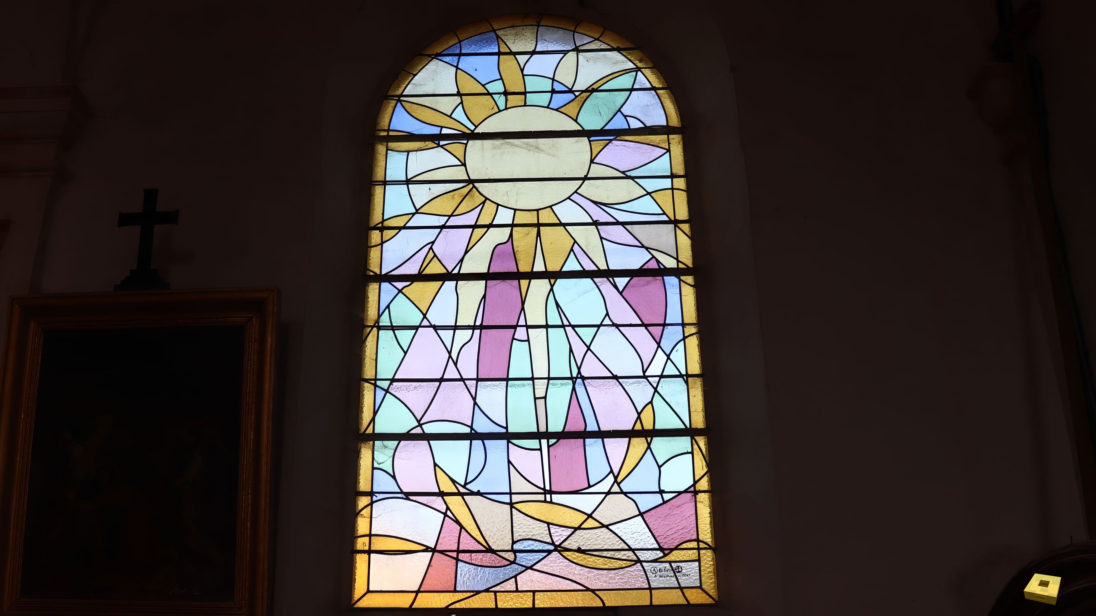Mont, church - stained glass 10 (I)