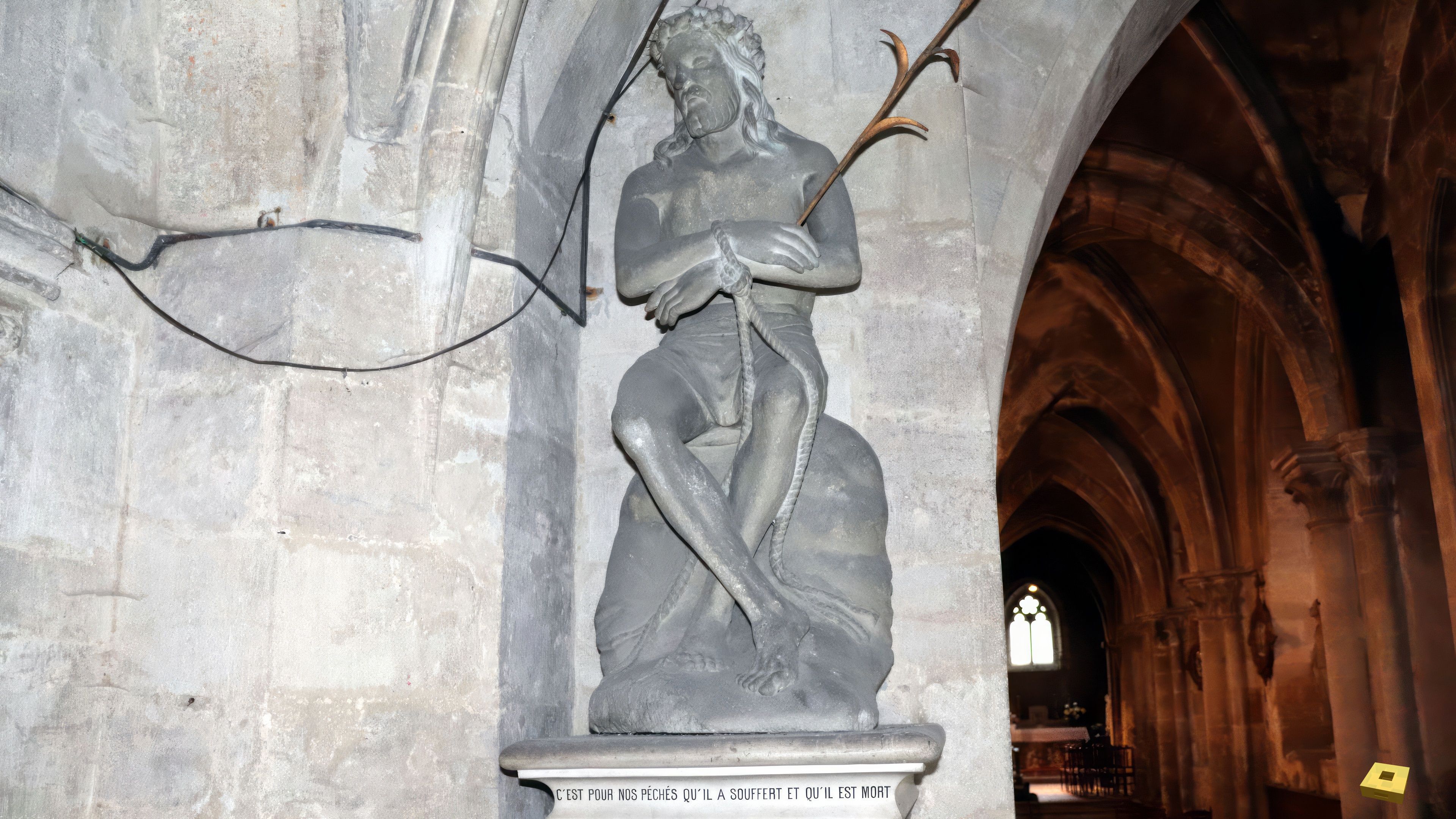 Neufchâteau, St Christophe - Christ (I)