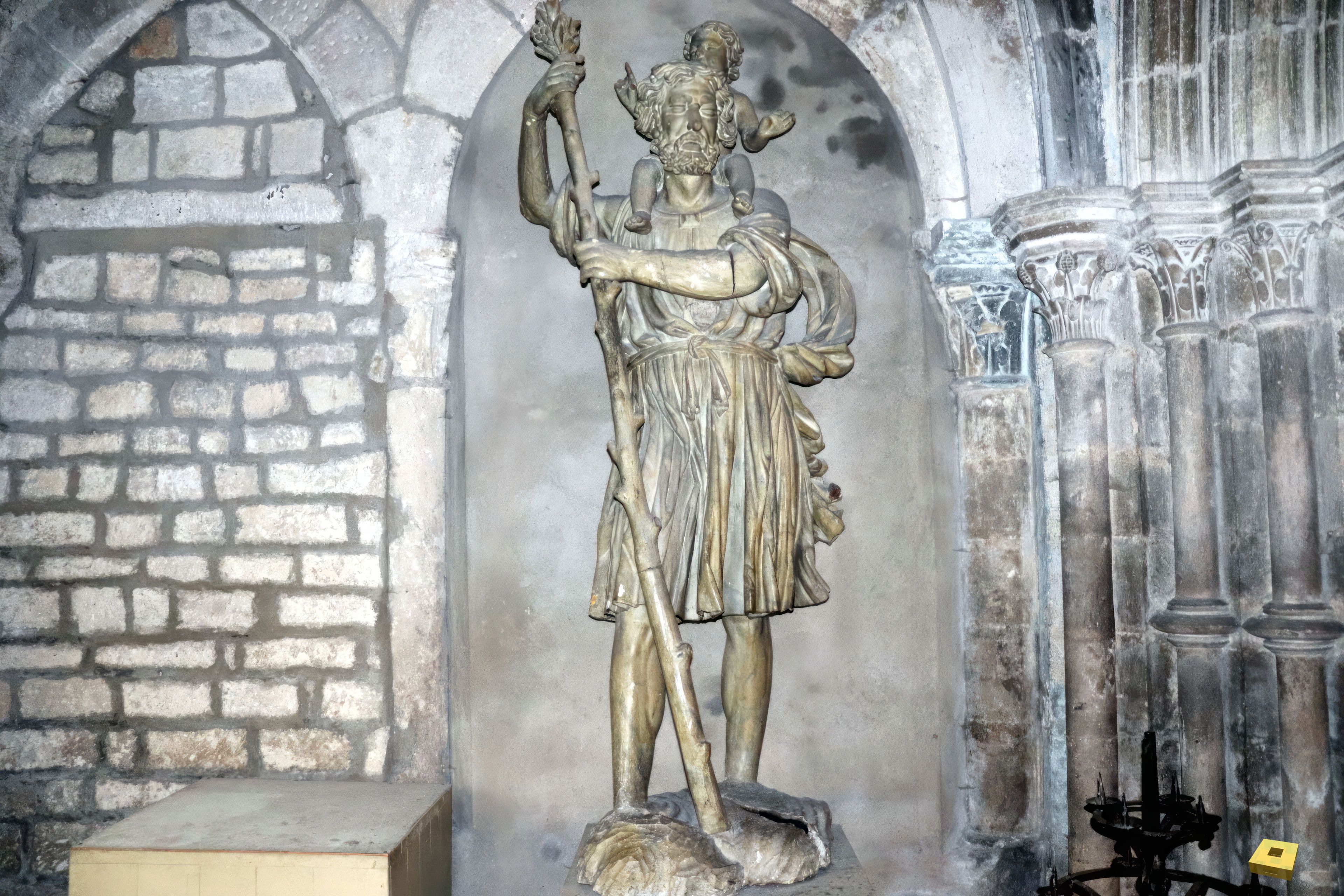 Neufchâteau, St Christophe (I)