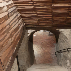 Neufchâteau, Houdreville, cave (S)