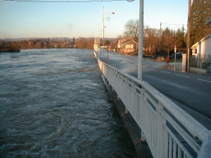Neufchâteau, floods - Jean Moulin quay (I)