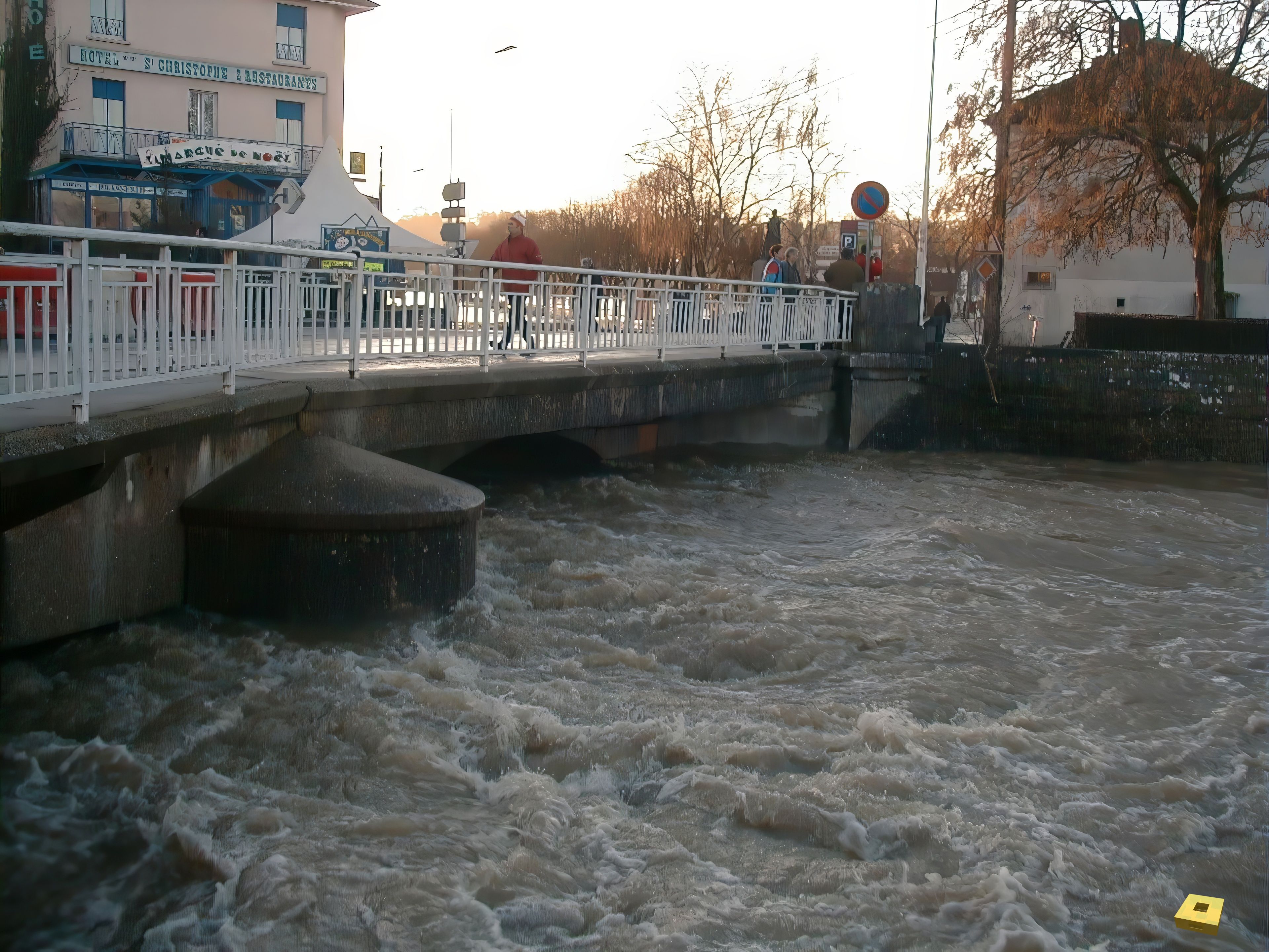Neufchâteau, Mouzon flood 05 (I)