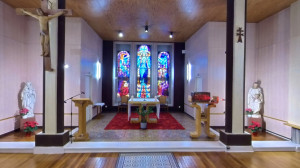 Rouceux, chapel - in the center (P)