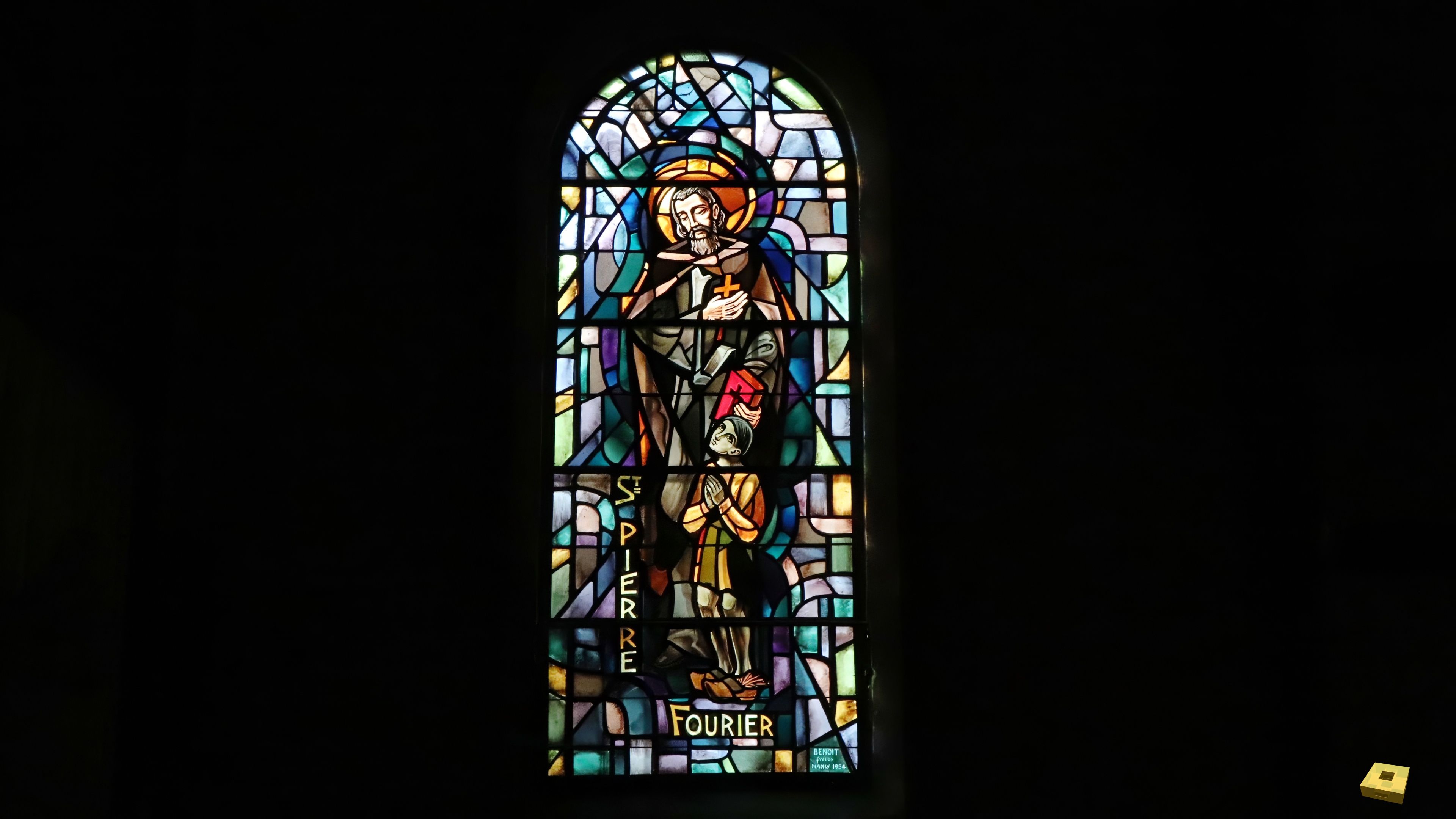 Rouceux, church - stained glass (I)