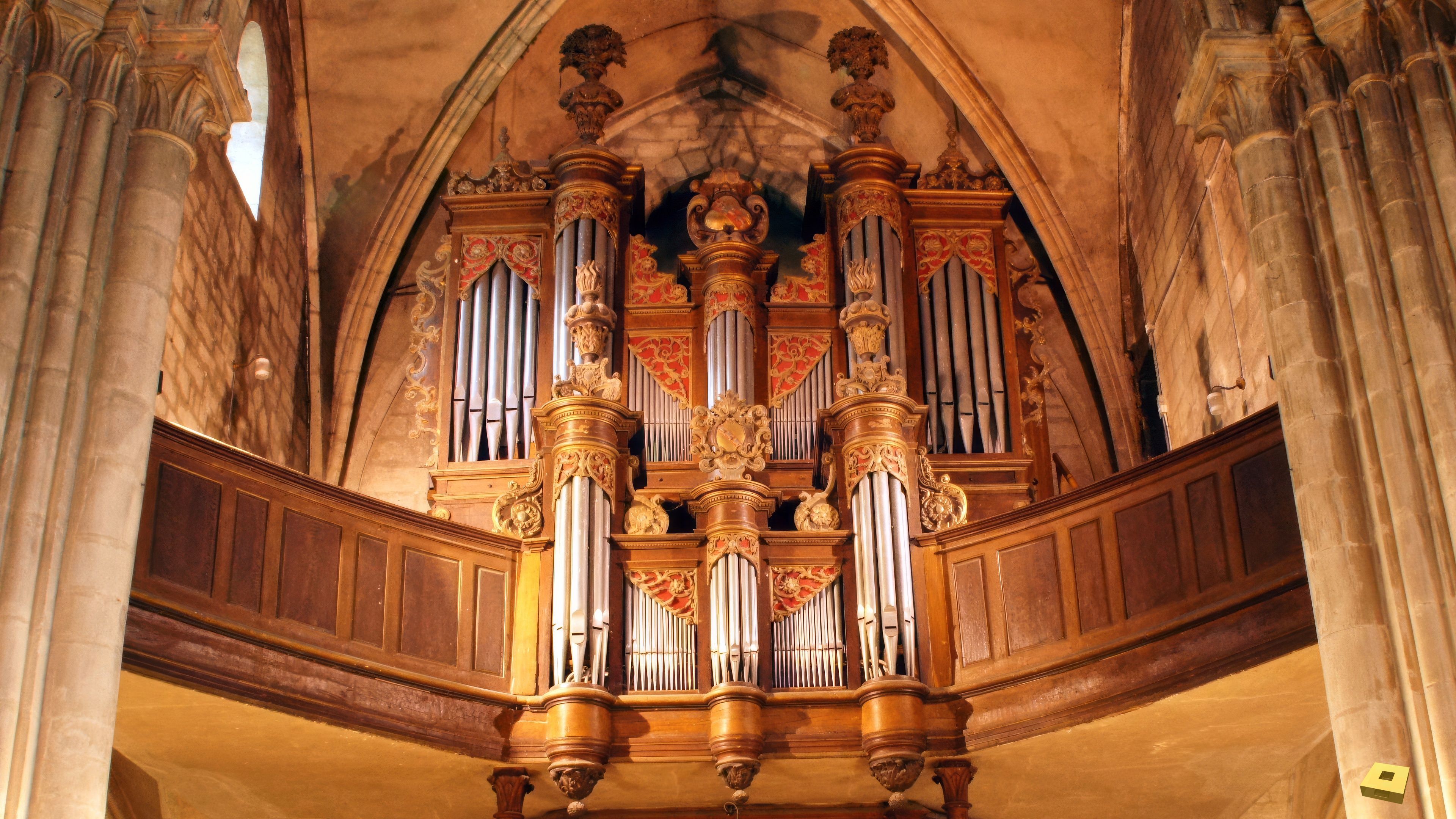 Neufchâteau, St Nicolas - orgue (grand) (I)